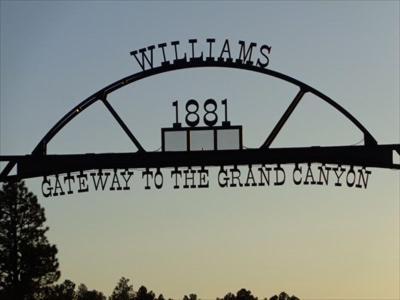 Super 8 By Wyndham Williams West Route 66 - Grand Canyon Area المظهر الخارجي الصورة